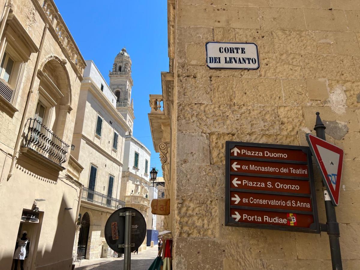 Ai Propilei Del Duomo Luxury Suite Lecce Zewnętrze zdjęcie